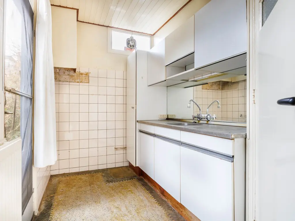 Buys Ballotstraat 46, Leiden