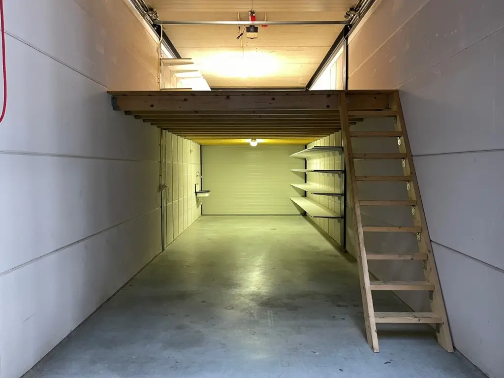 Industrieweg 1, Zoeterwoude