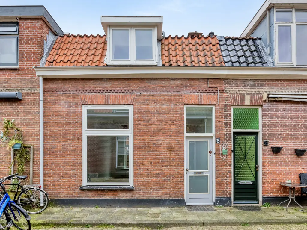 Oranjestraat 8, Leiden