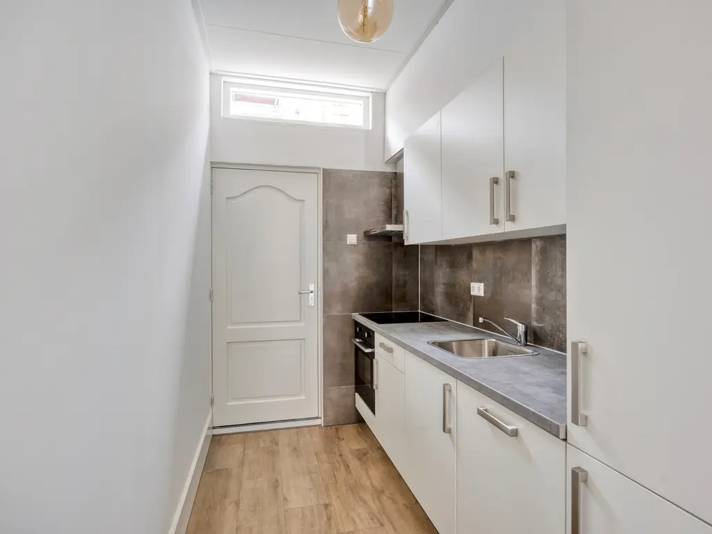 Oranjestraat 8, Leiden