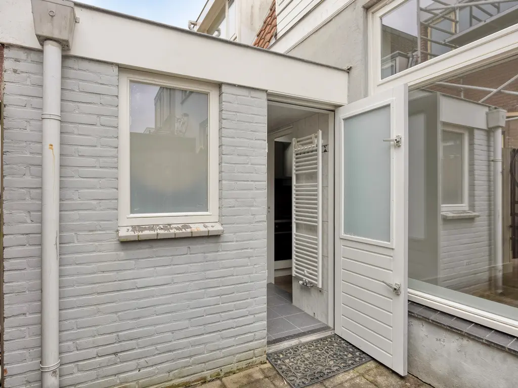 Oranjestraat 8, Leiden