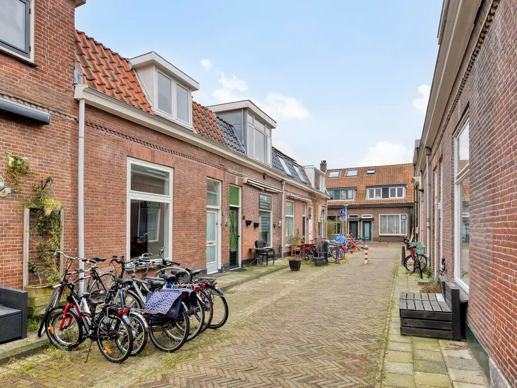 Oranjestraat 8, Leiden