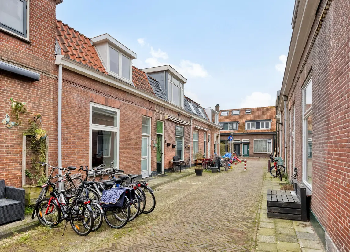 Oranjestraat 8