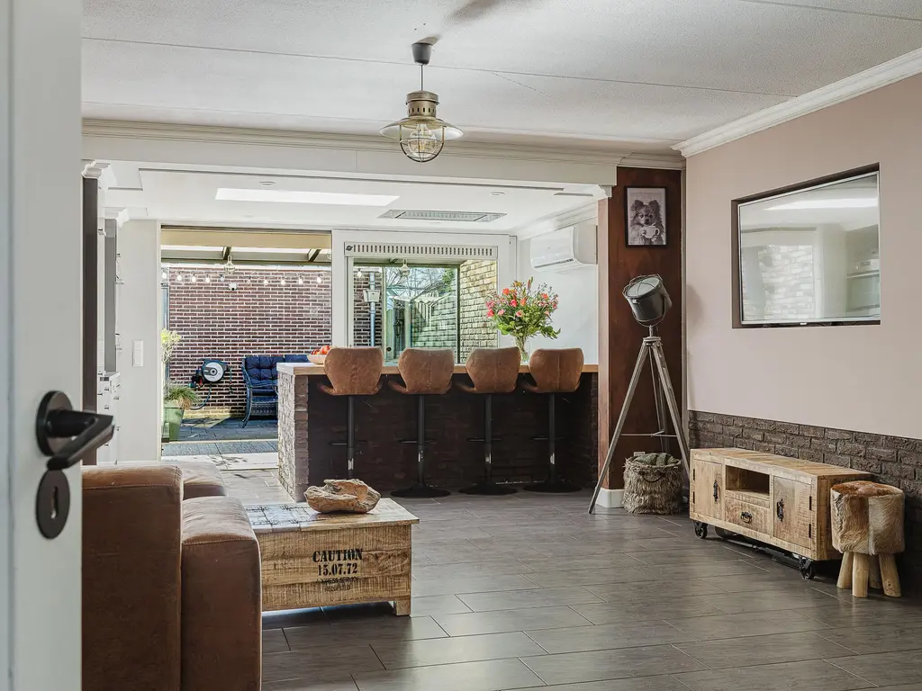 Riethovenerf 30, TILBURG