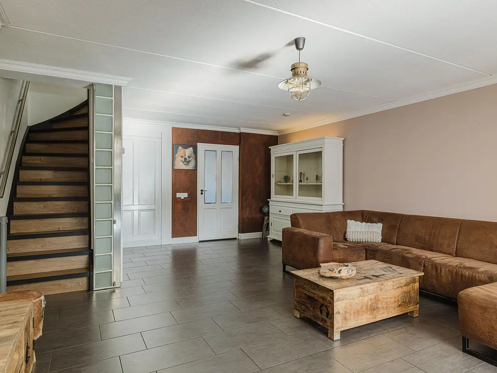 Riethovenerf 30, TILBURG