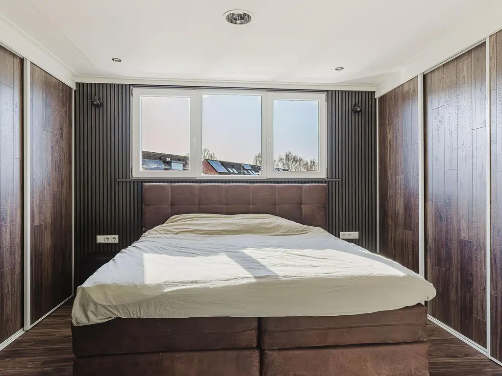 Riethovenerf 30, TILBURG