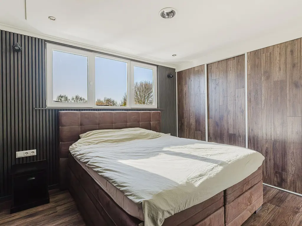 Riethovenerf 30, TILBURG