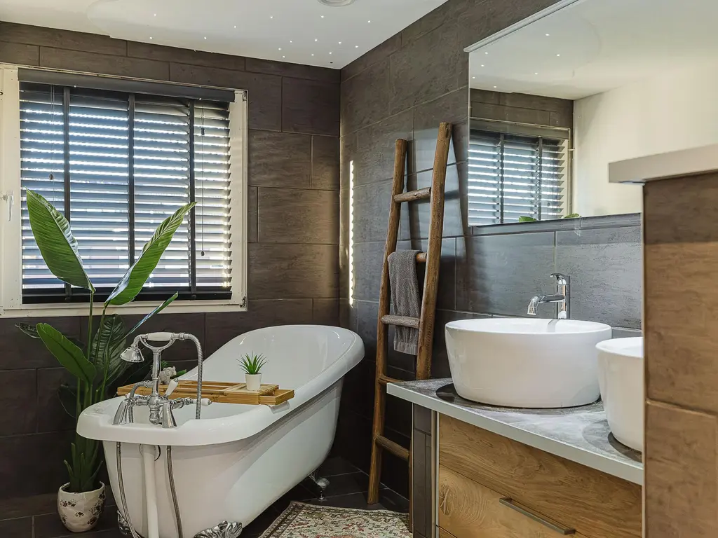 Riethovenerf 30, TILBURG