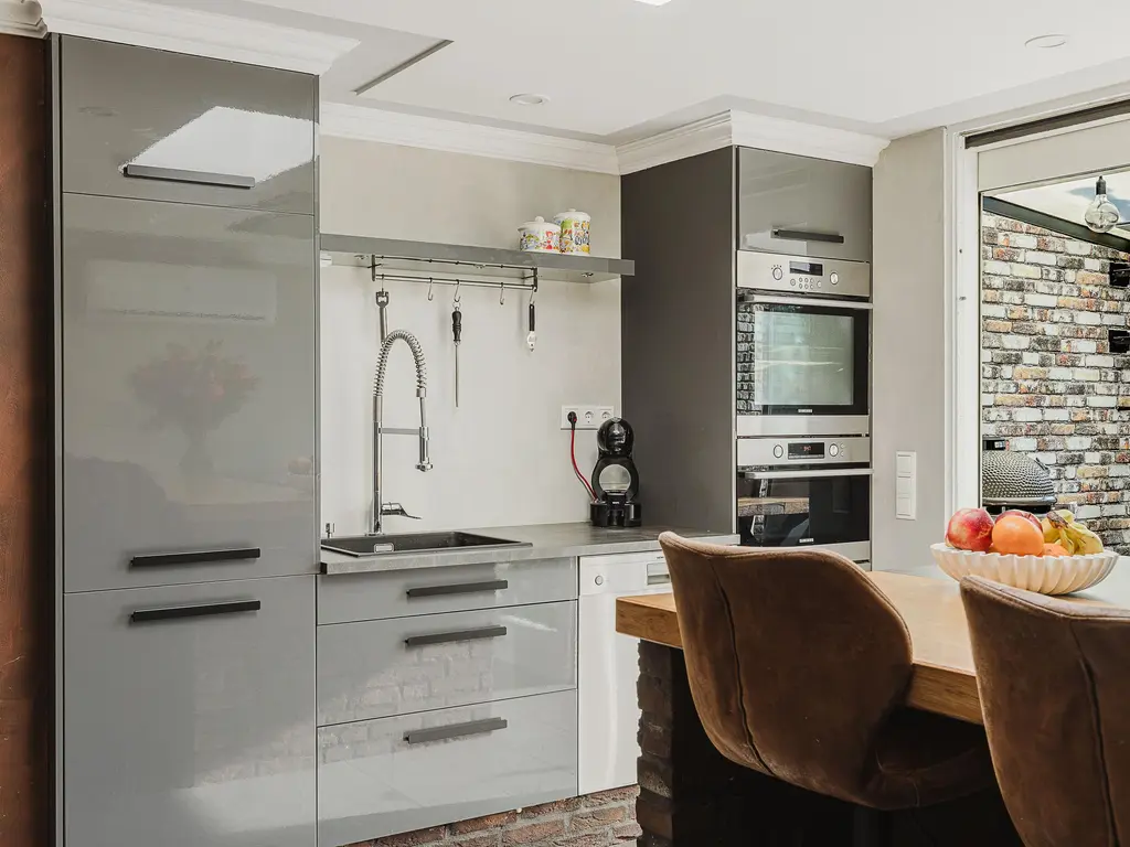 Riethovenerf 30, TILBURG