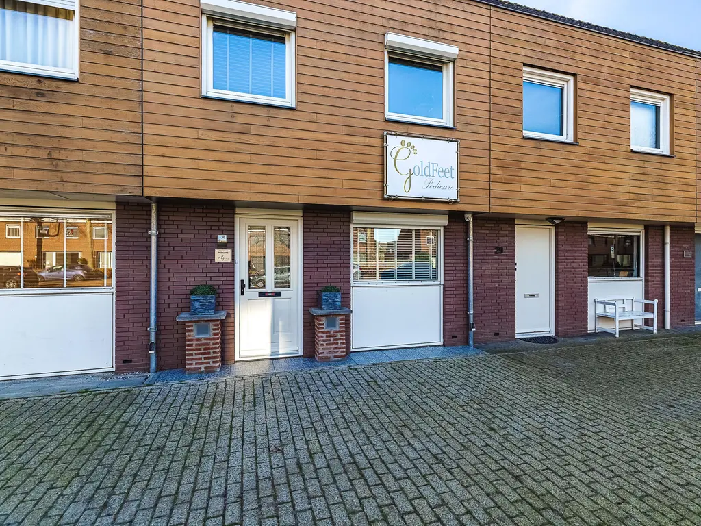 Riethovenerf 30, TILBURG