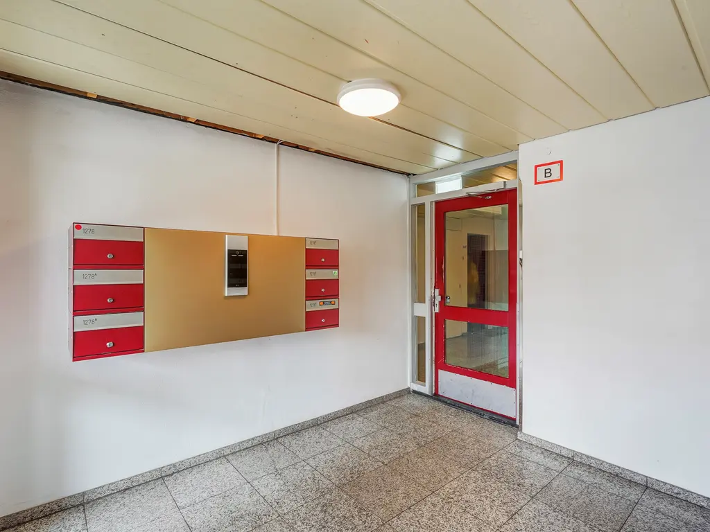 Gevers Deynootweg 1272C, Den Haag