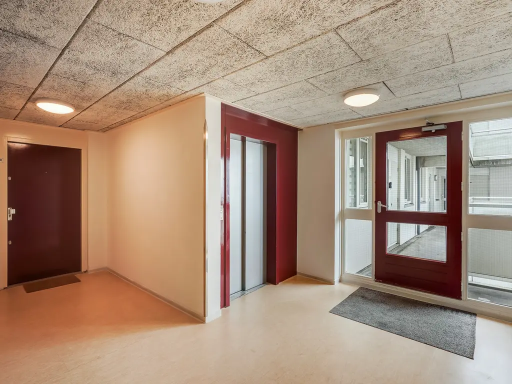 Gevers Deynootweg 1272C, Den Haag