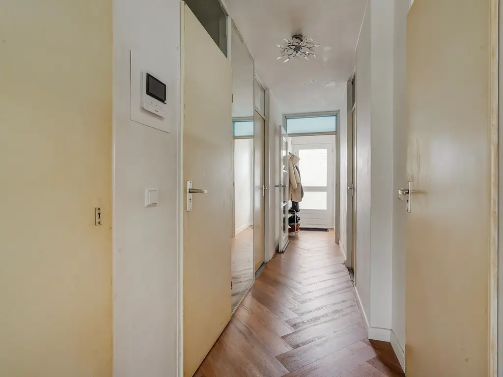 Gevers Deynootweg 1272C, Den Haag