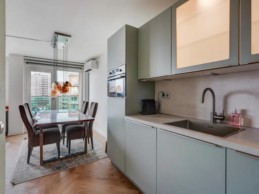 Gevers Deynootweg 1272C, Den Haag