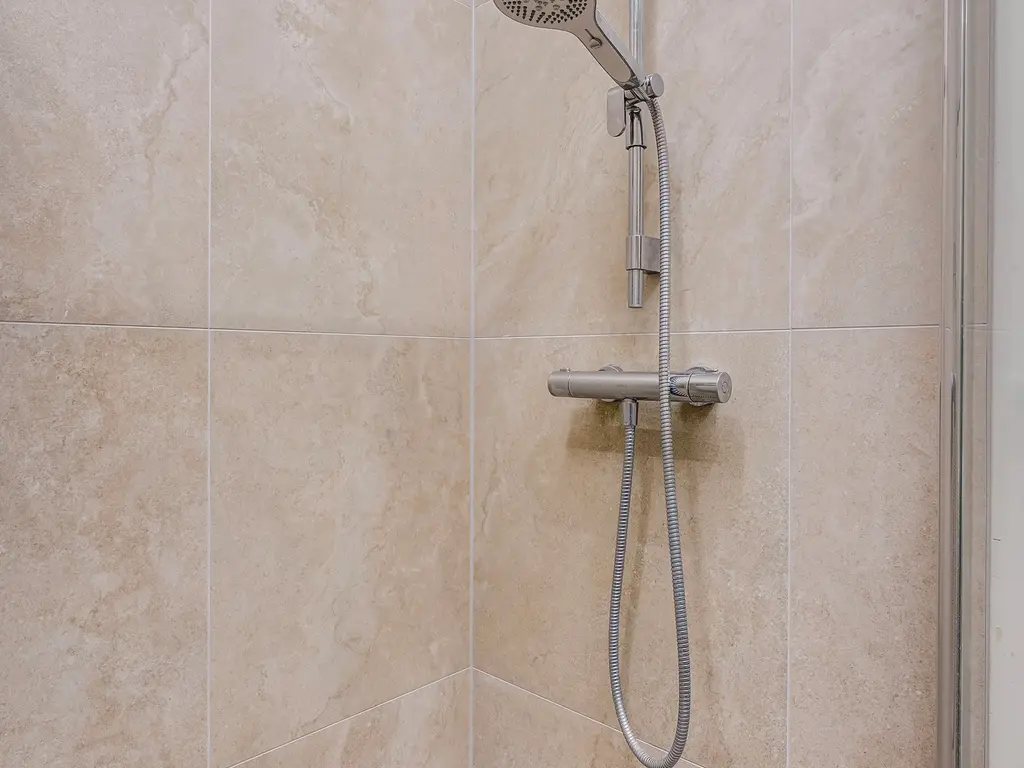 Gevers Deynootweg 1272C, Den Haag