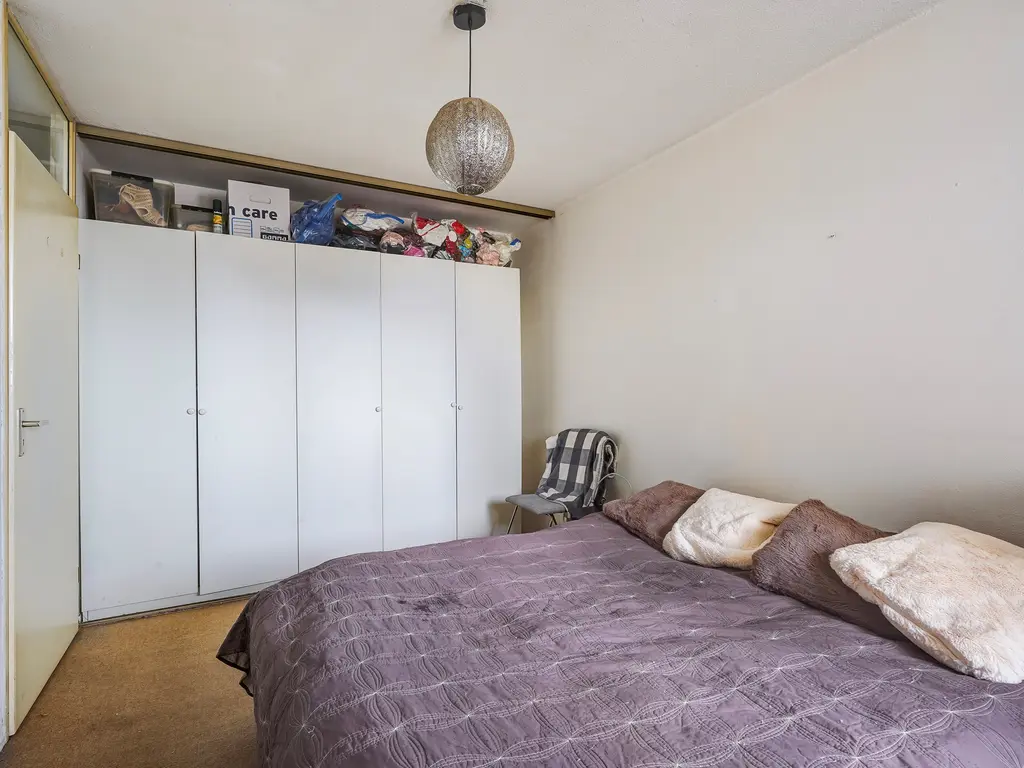 Gevers Deynootweg 1272C, Den Haag