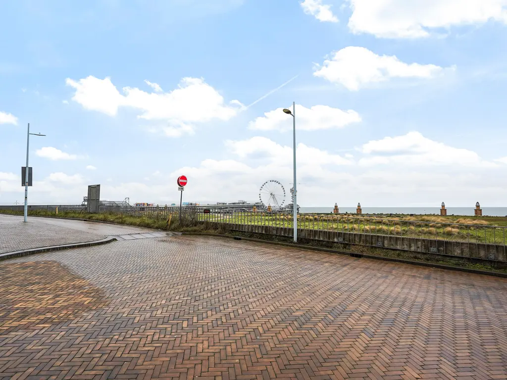 Gevers Deynootweg 1272C, Den Haag