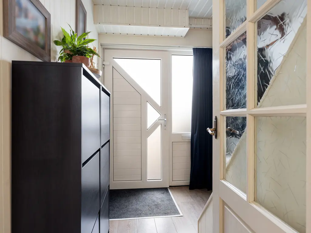 Zwaluwenlaan 52, RHOON