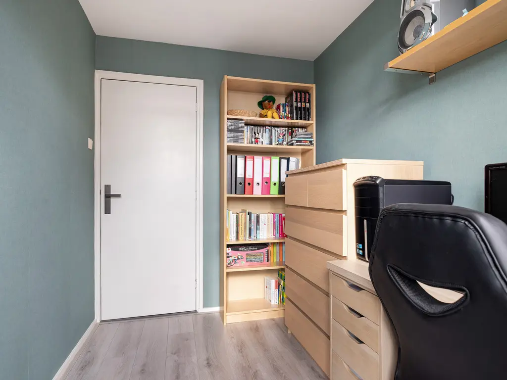 Zwaluwenlaan 52, RHOON