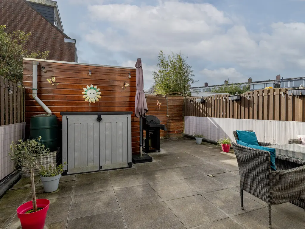 Zwaluwenlaan 52, RHOON