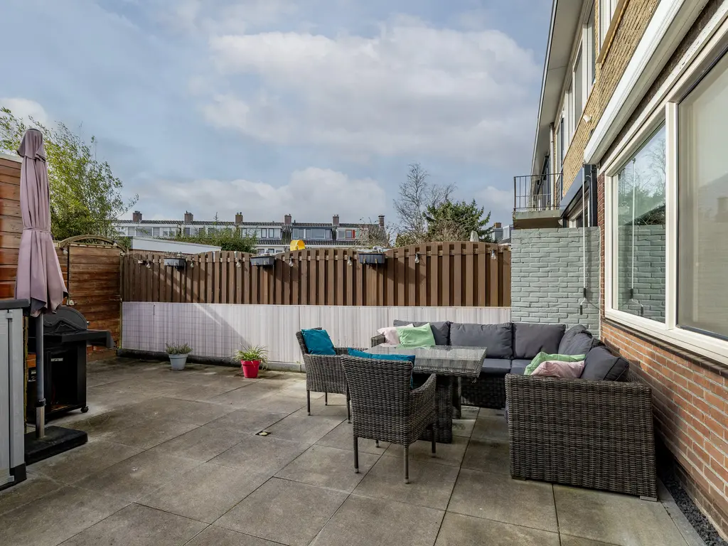 Zwaluwenlaan 52, RHOON