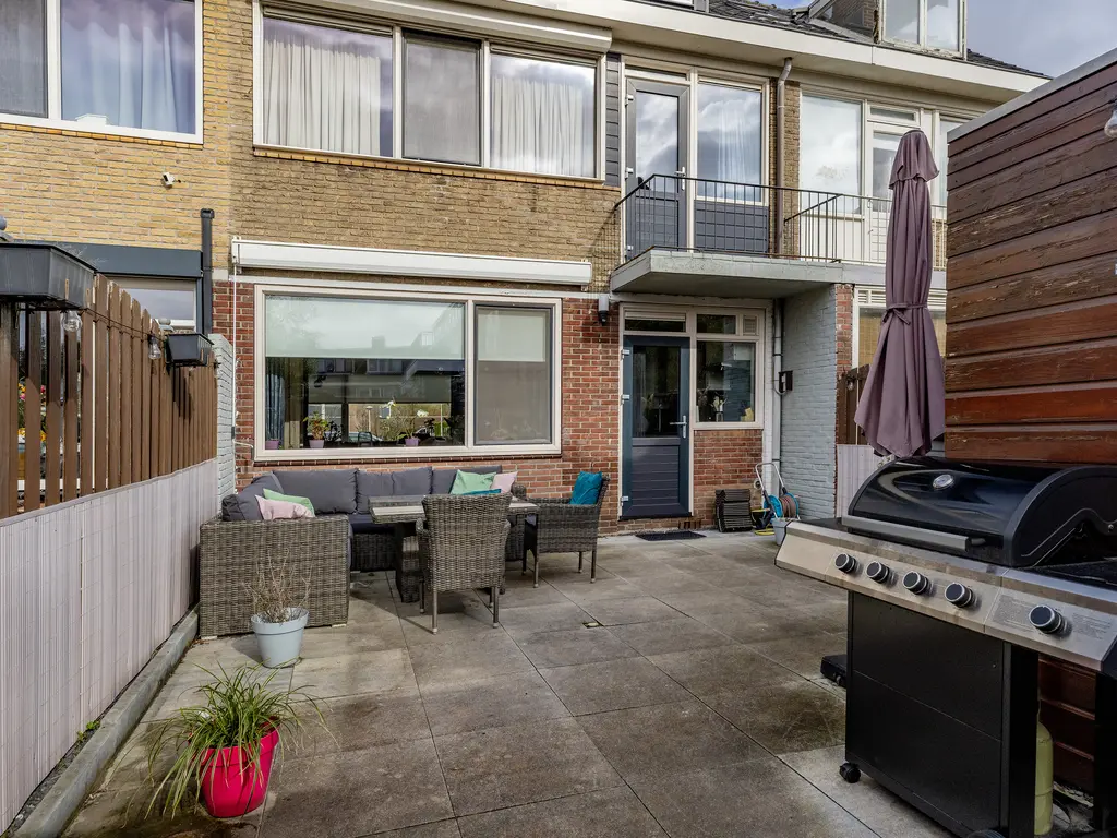 Zwaluwenlaan 52, RHOON