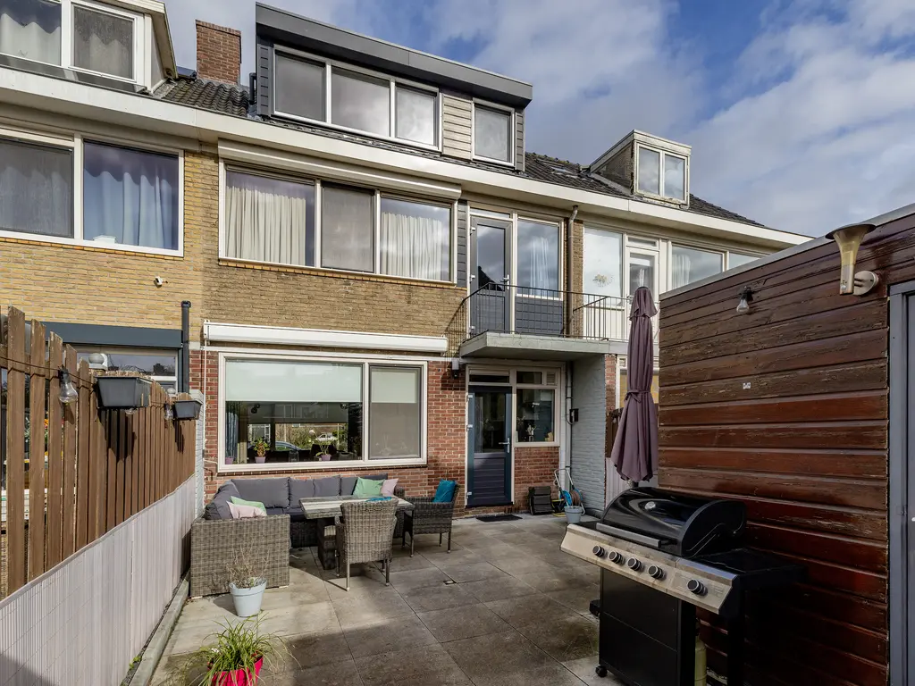 Zwaluwenlaan 52, RHOON