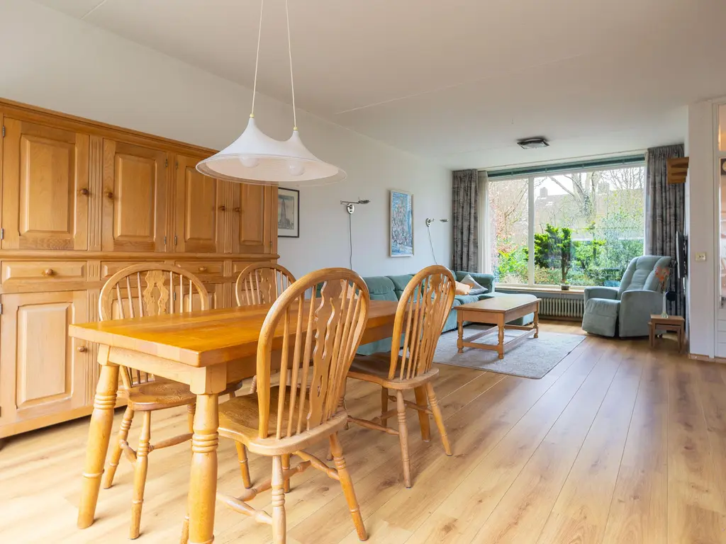 Bessegaard 15, ZWAAG