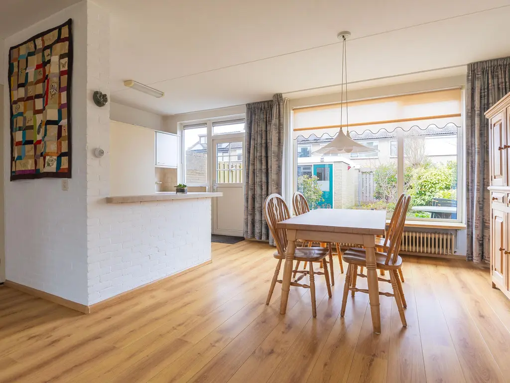 Bessegaard 15, ZWAAG