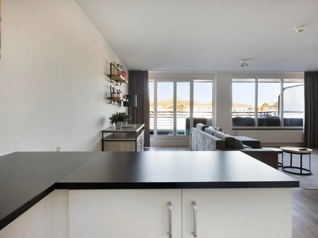 Veerpolder 1 016, Warmond