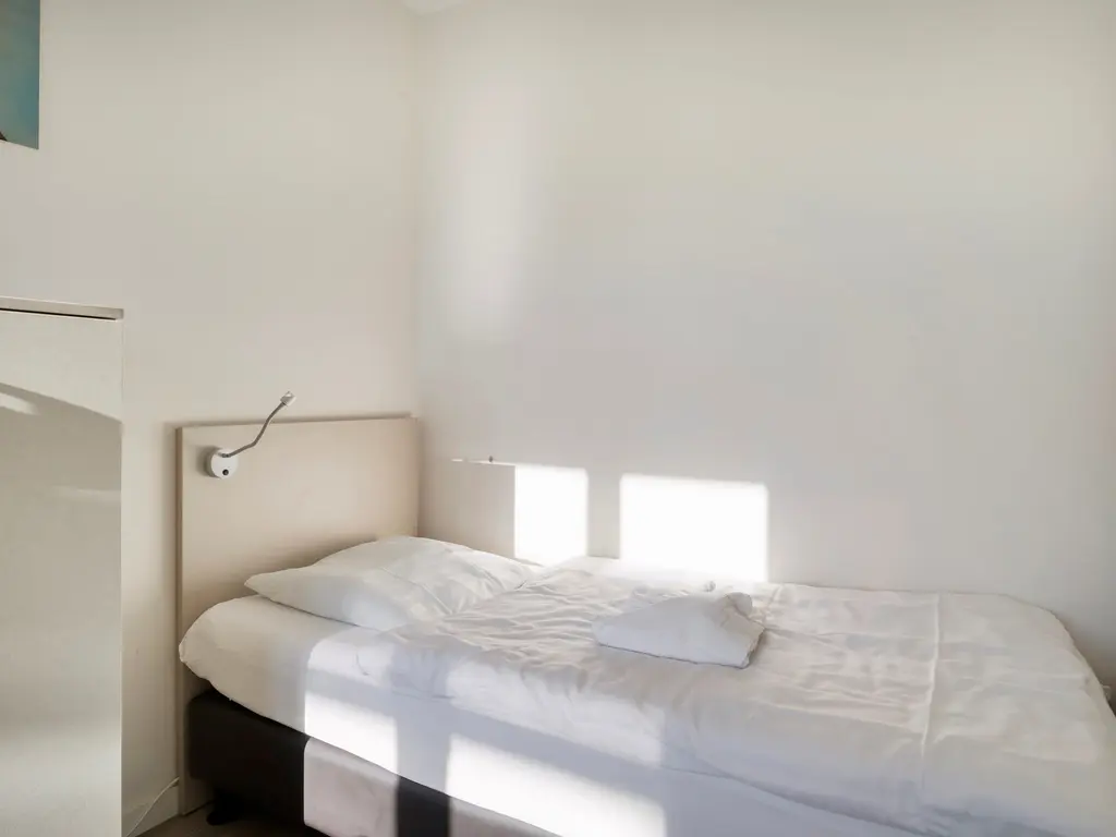 Veerpolder 1 016, Warmond