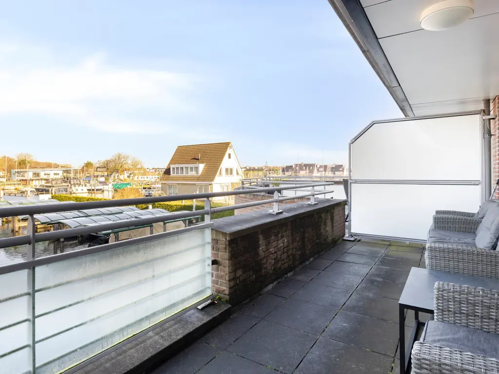 Veerpolder 1 016, Warmond