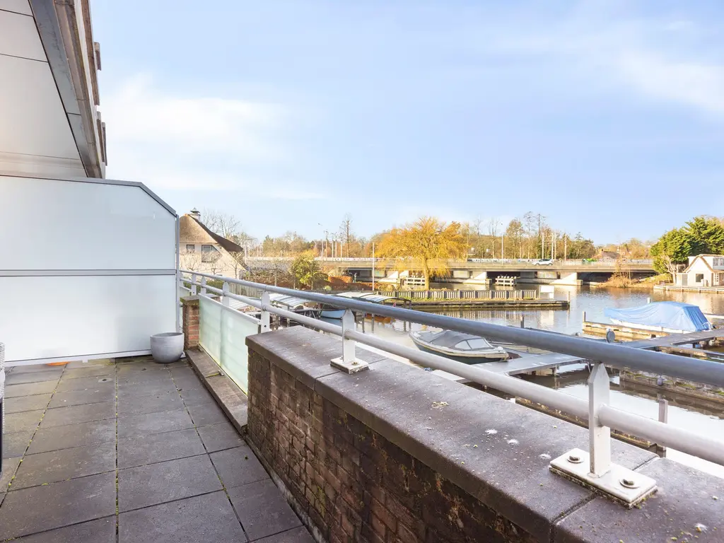 Veerpolder 1 016, Warmond