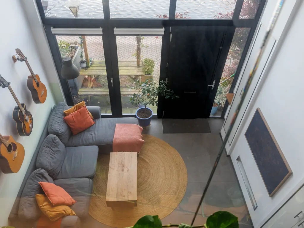 Overrijn 18G, Leiden