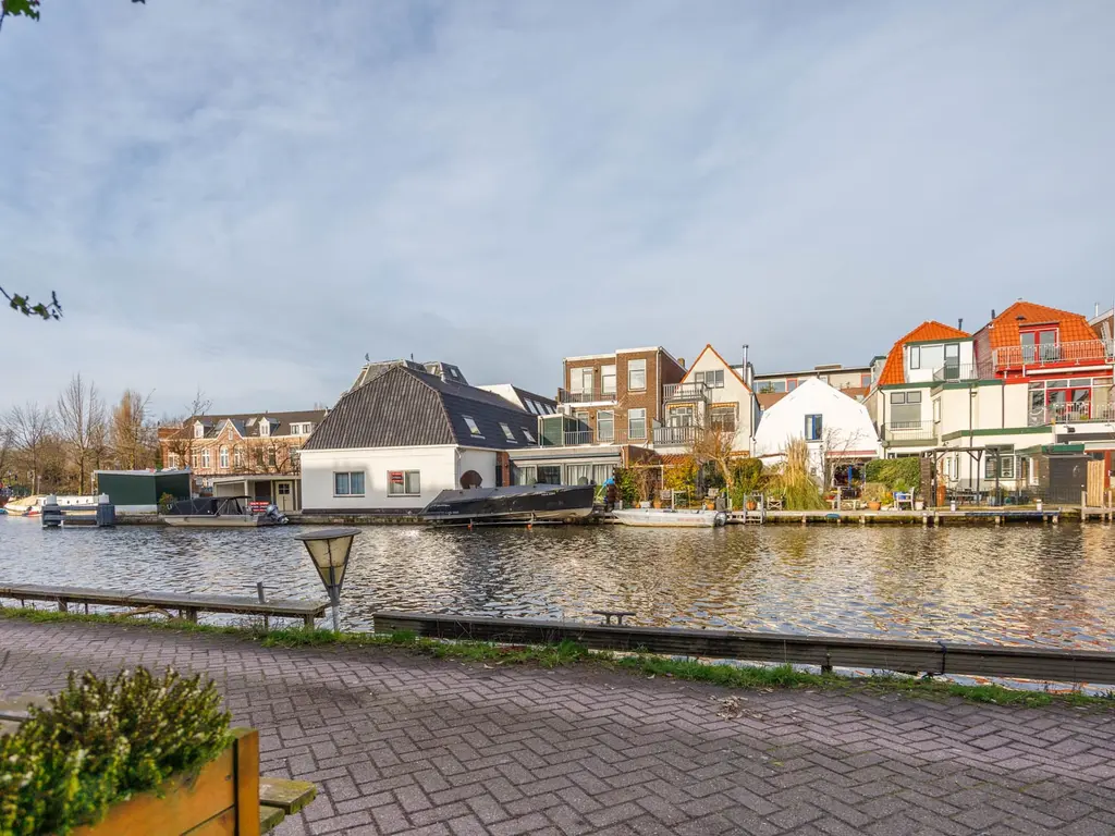 Overrijn 18G, Leiden