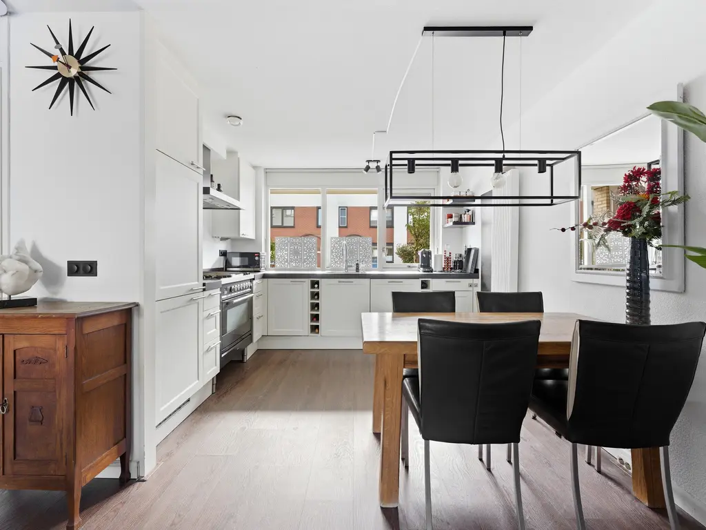 Wolga 131, NIEUWERKERK AAN DEN IJSSEL