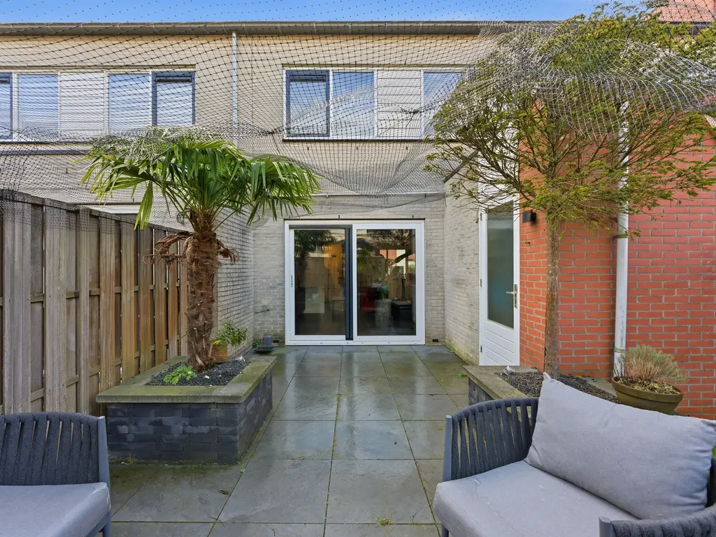 Wolga 131, NIEUWERKERK AAN DEN IJSSEL