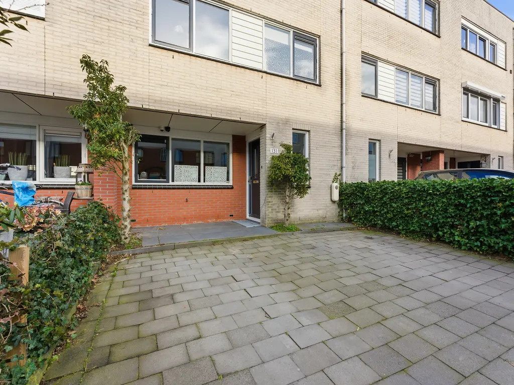 Wolga 131, NIEUWERKERK AAN DEN IJSSEL