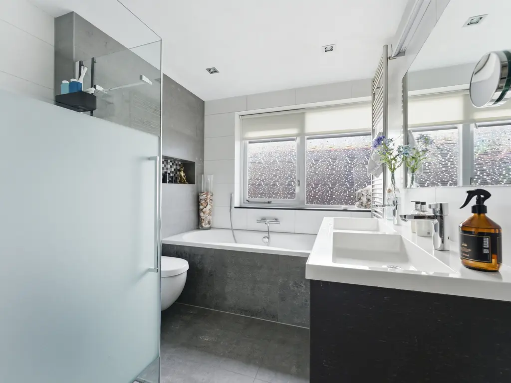 Wolga 131, NIEUWERKERK AAN DEN IJSSEL