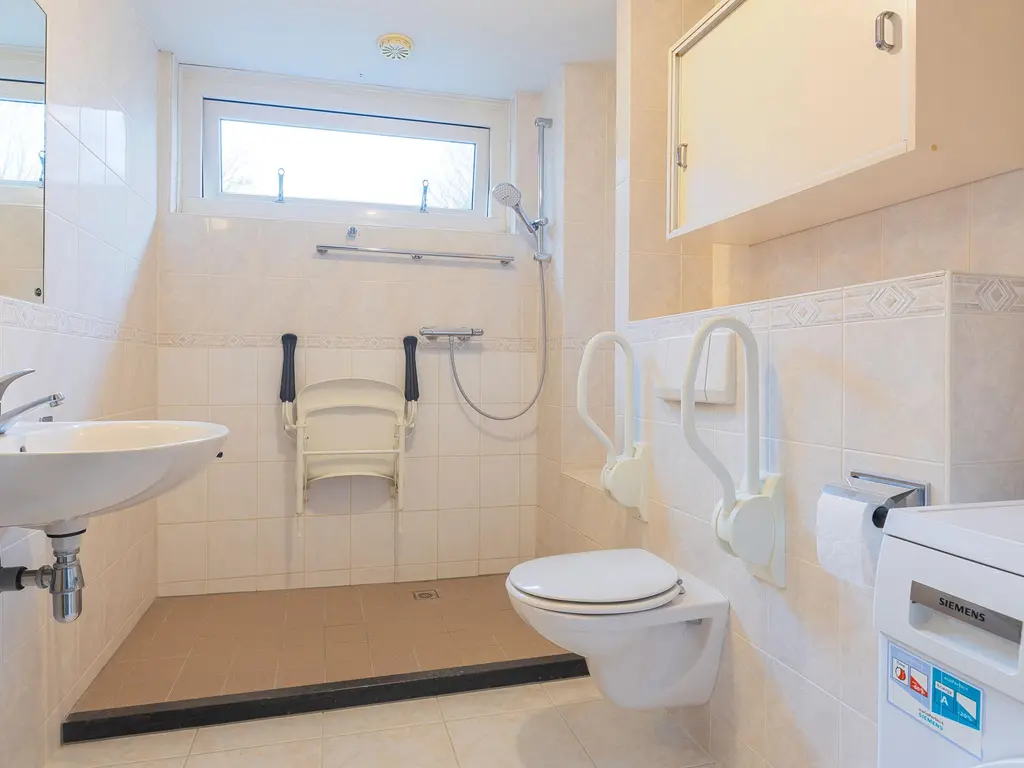 Bessegaard 15, ZWAAG