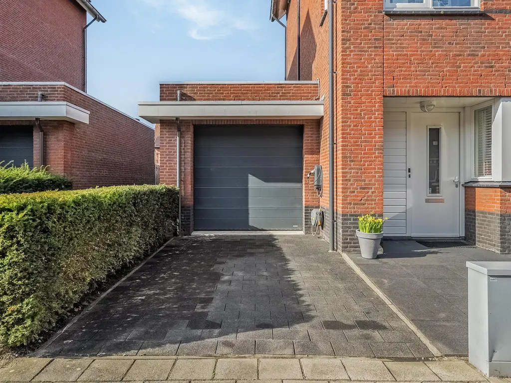 Zilvergloed 13, RHOON