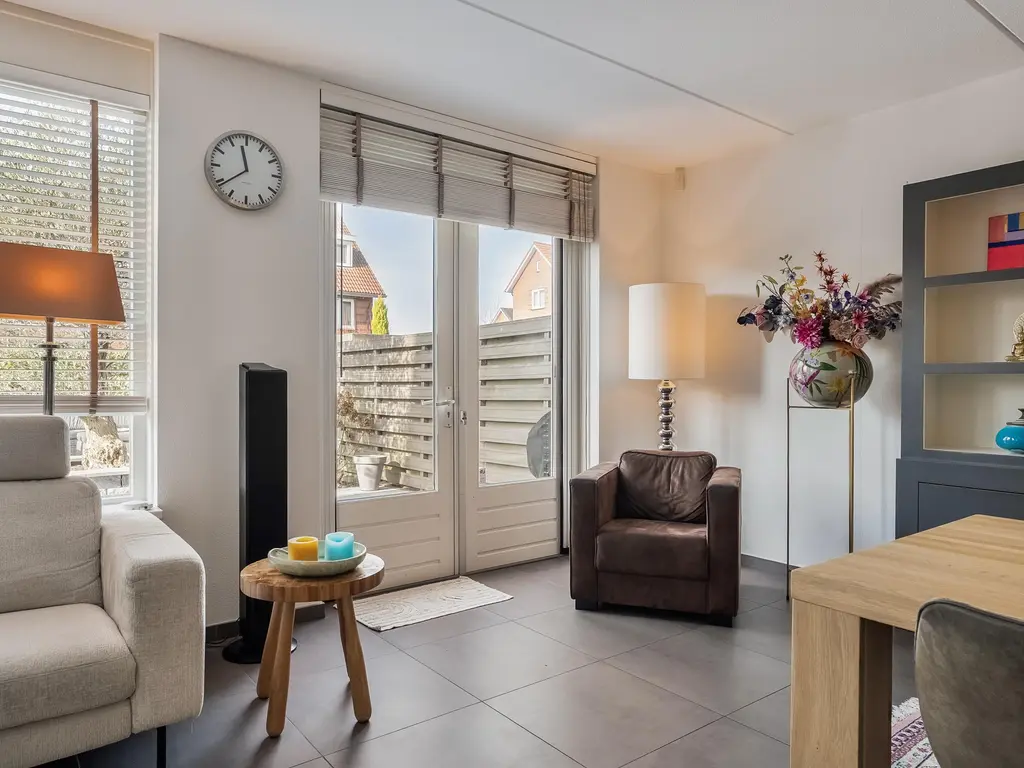 Zilvergloed 13, RHOON