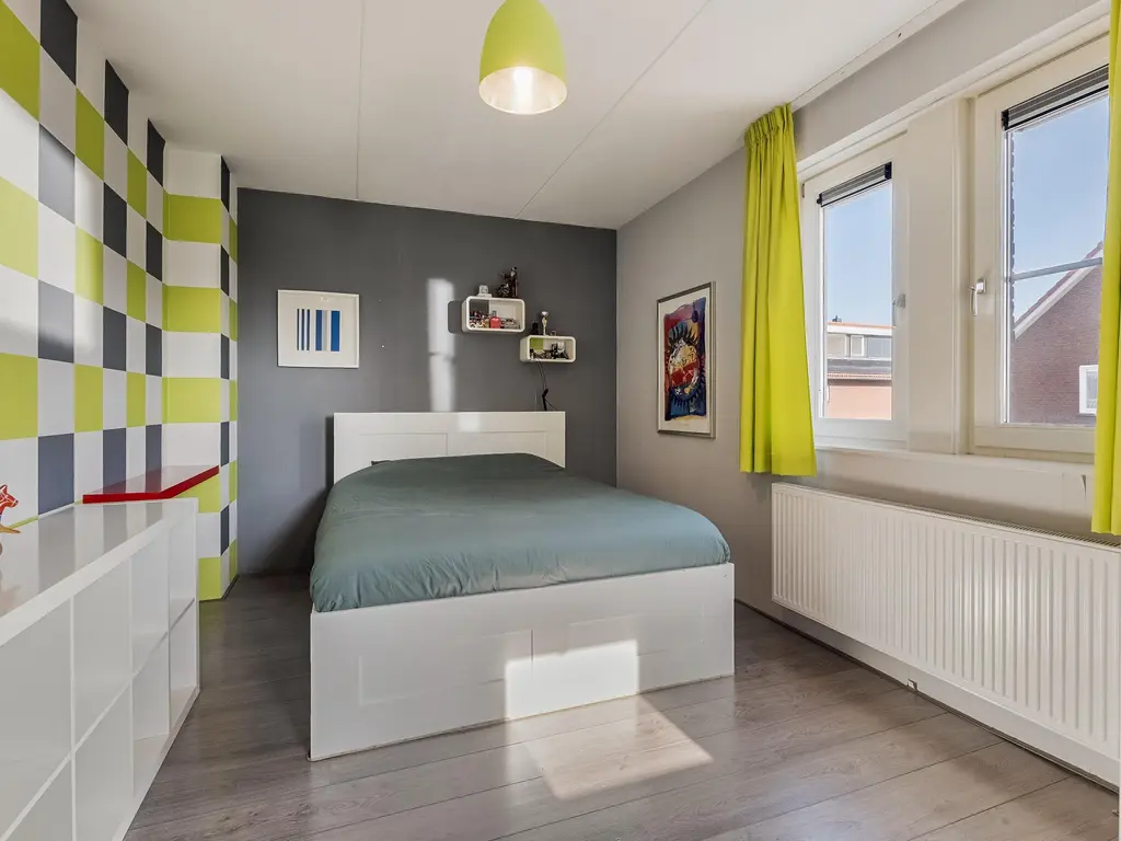 Zilvergloed 13, RHOON