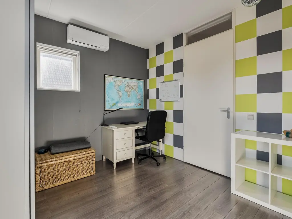 Zilvergloed 13, RHOON