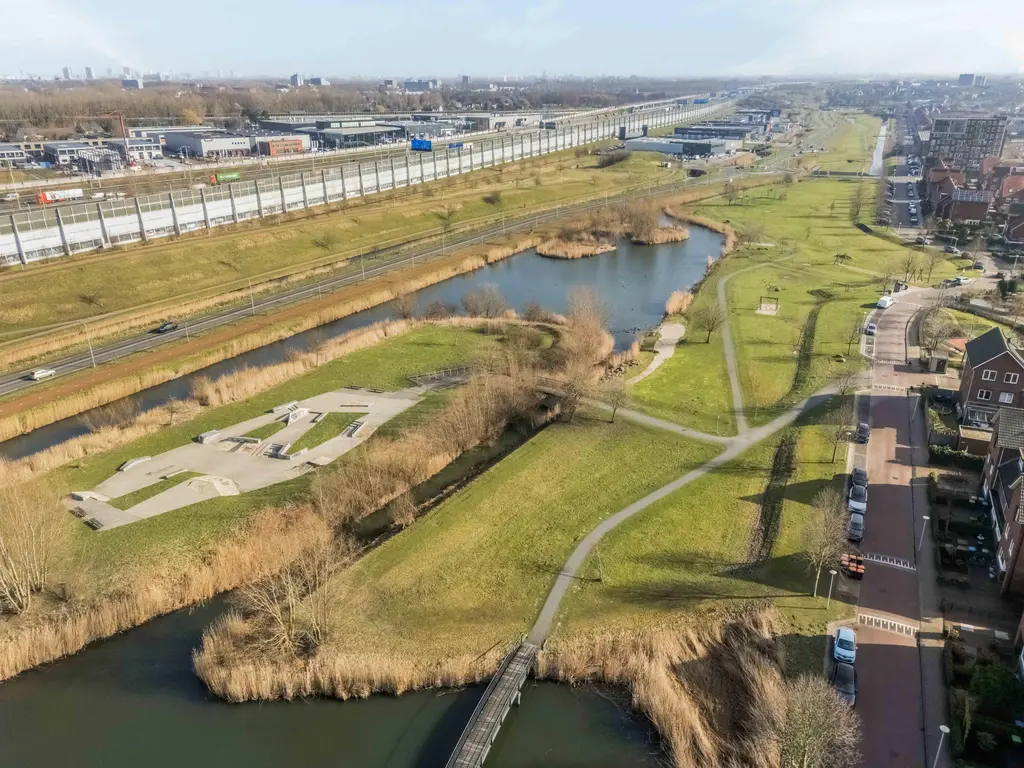 Zilvergloed 13, RHOON