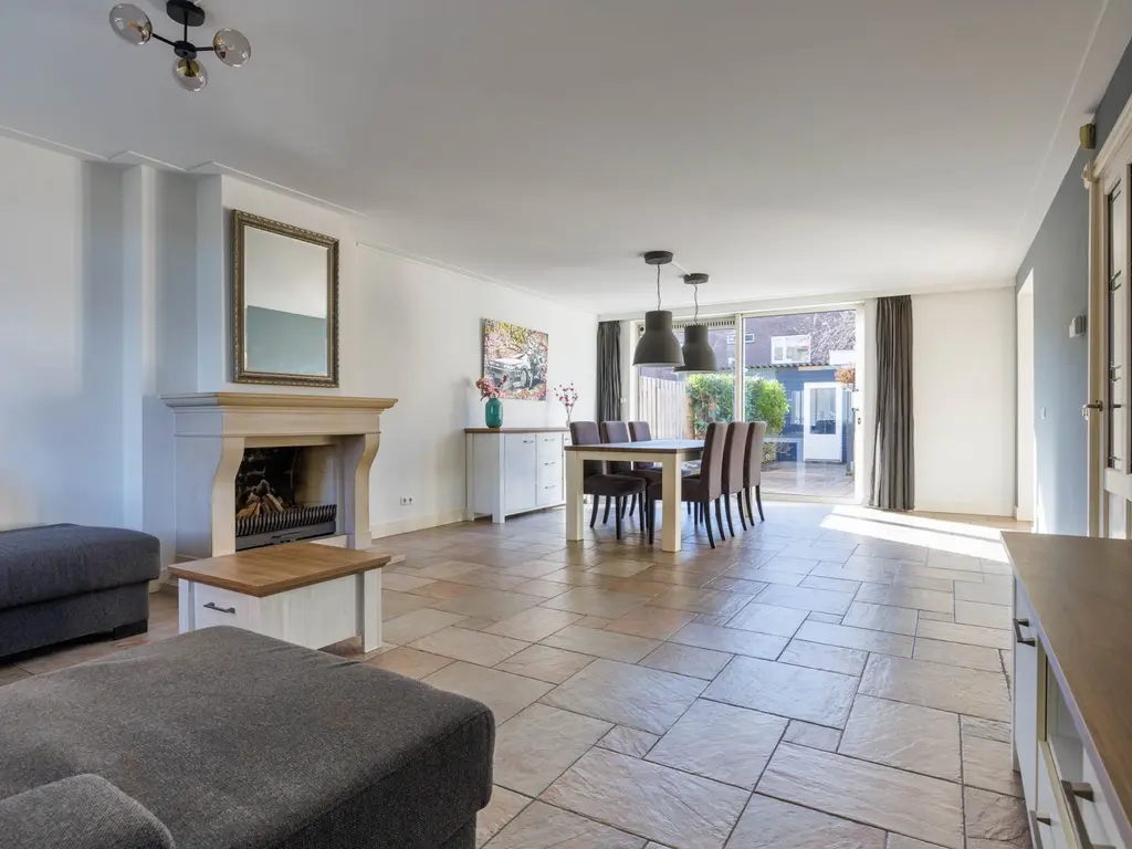 Simon van Ooststroomhof 51, Oegstgeest