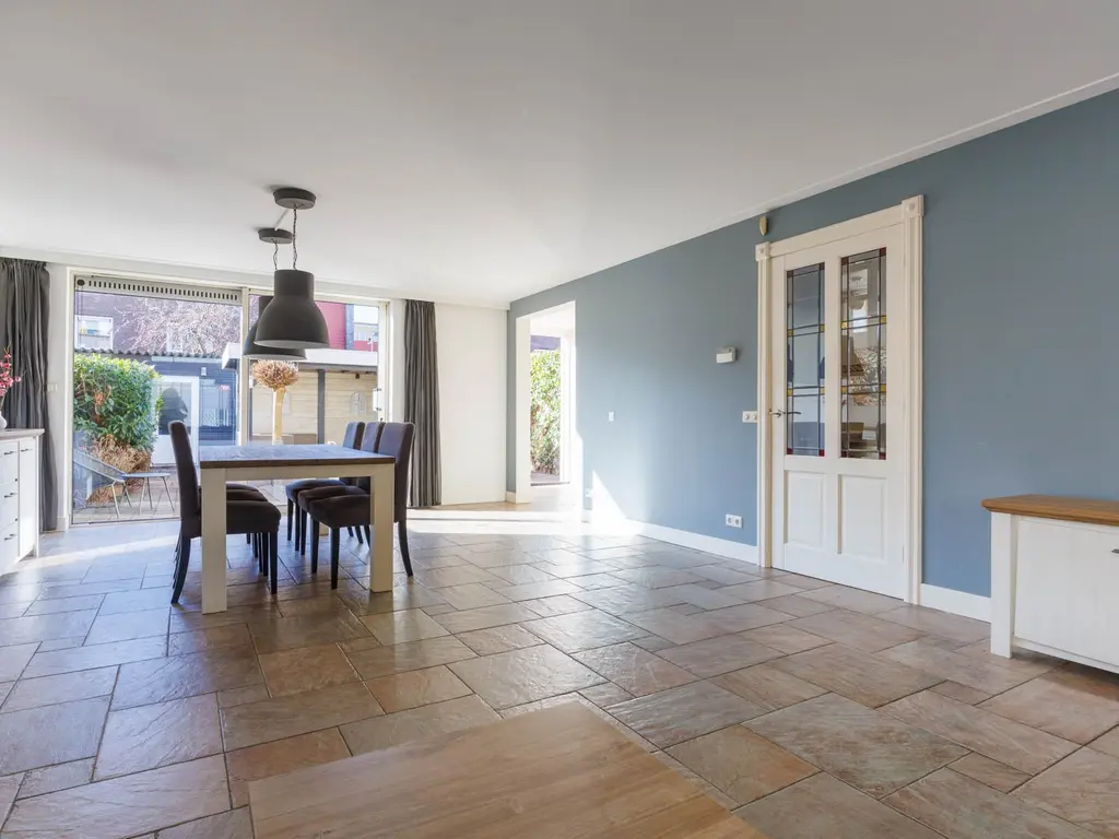 Simon van Ooststroomhof 51, Oegstgeest