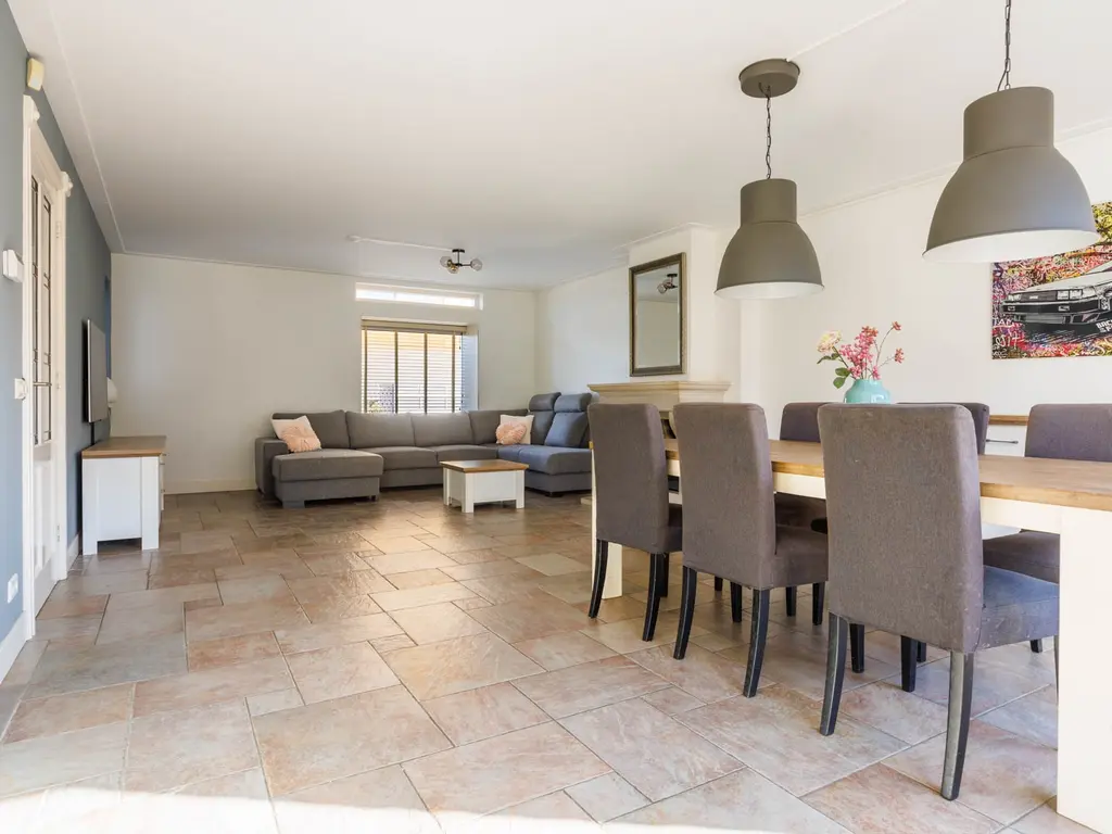 Simon van Ooststroomhof 51, Oegstgeest