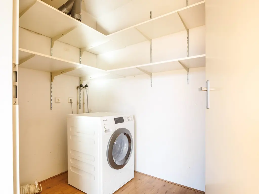 Simon van Ooststroomhof 51, Oegstgeest