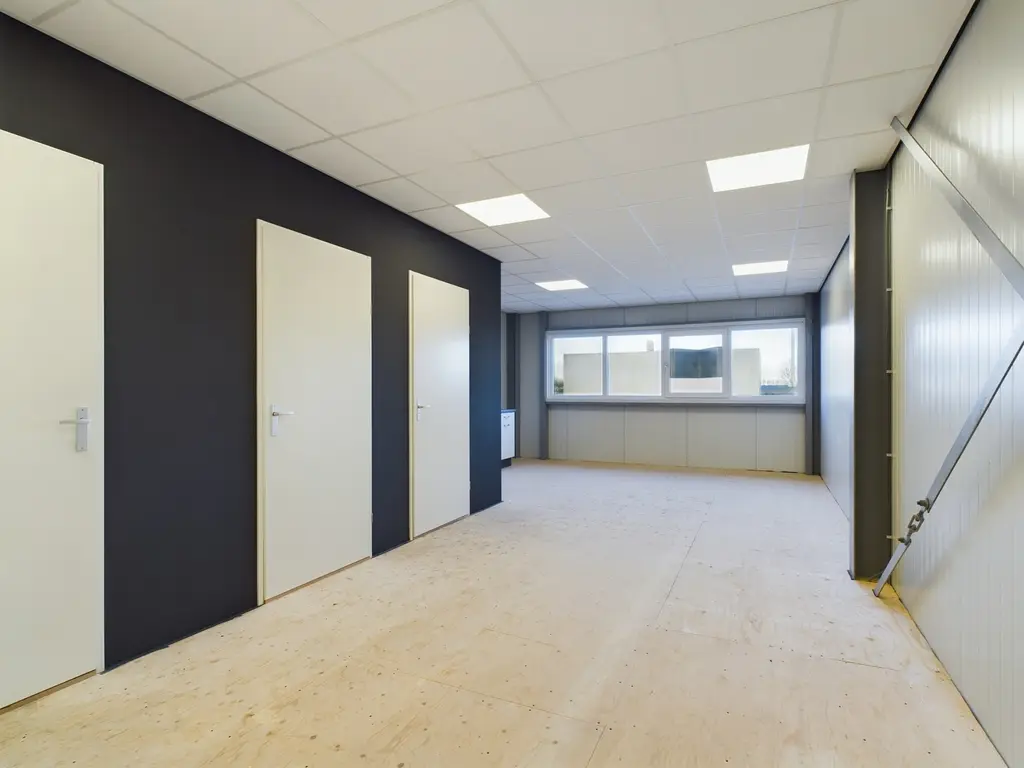 Volta 8 35, Middelharnis